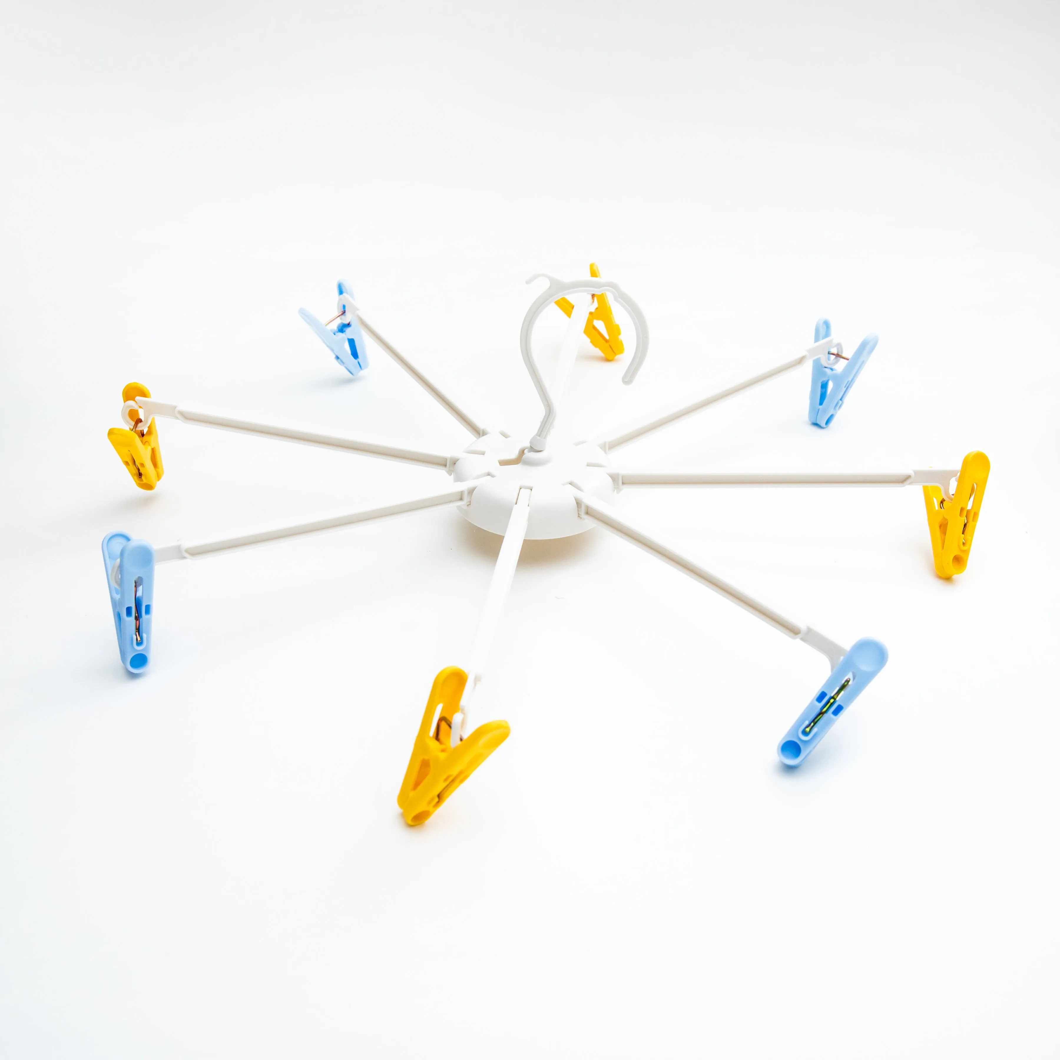 Kokubo Color Cruise Laundry Drying Hanger with 8 Pinches