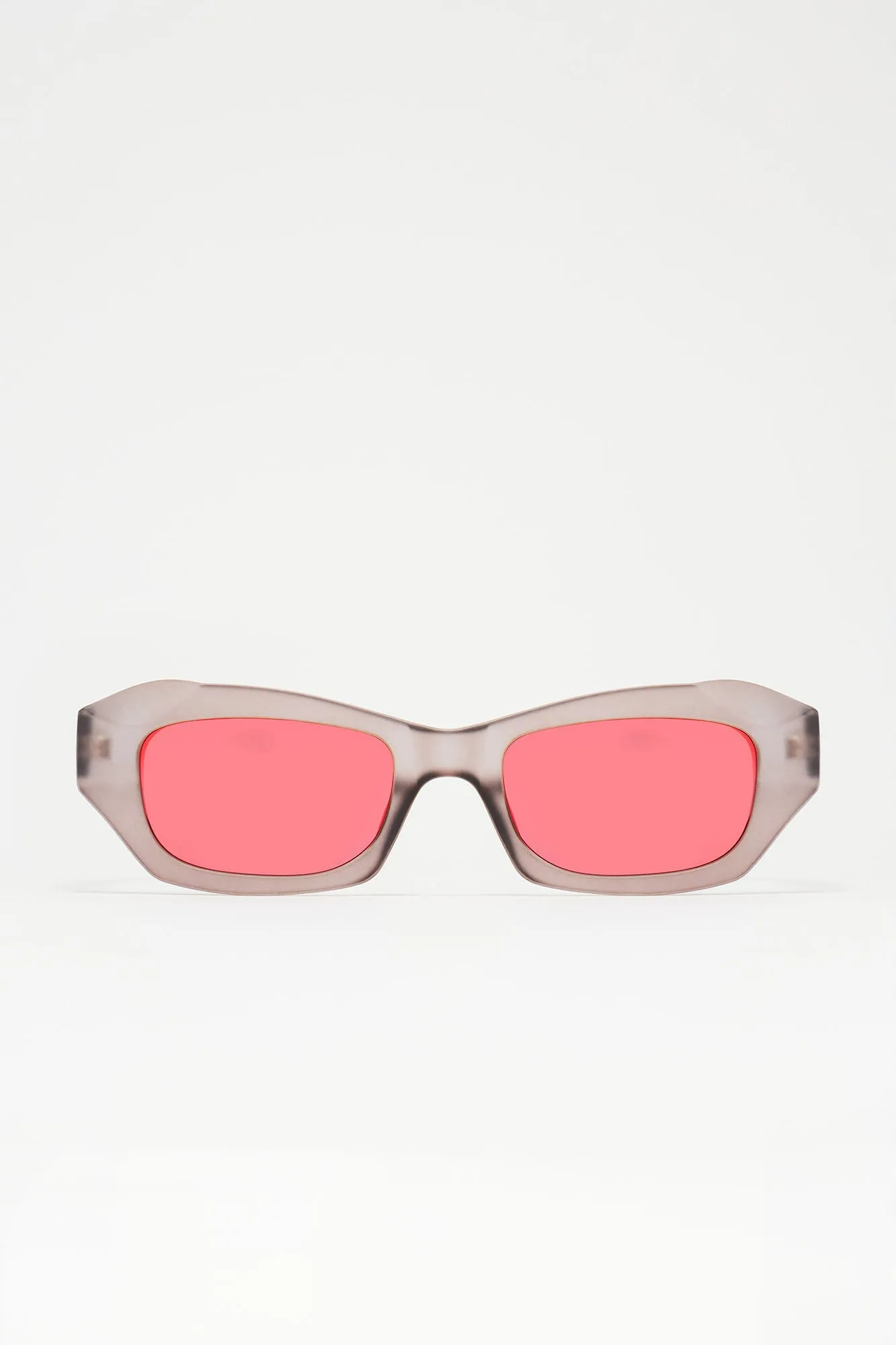 Never Tamed Sunglasses - Black/Red
